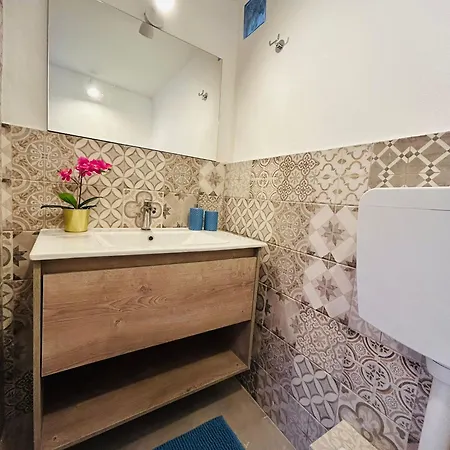 Casa Blu Station Con Balcone Апартаменты *
